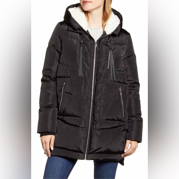 Sam Edelman Black Puffer Coat with Quilted Design and Weather-Resistant Material - Picture 1 of 5